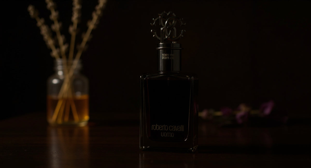 İtalyan Şıklığı ve Tatlı Dokunuş: Roberto Cavalli Uomo EDT ✨