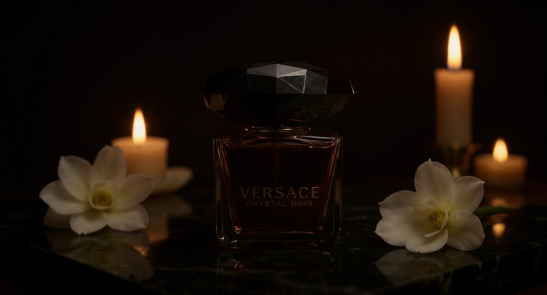 Versace Crystal Noir EDP İncelemesi: Gizemli ve Çekici İmza Koku