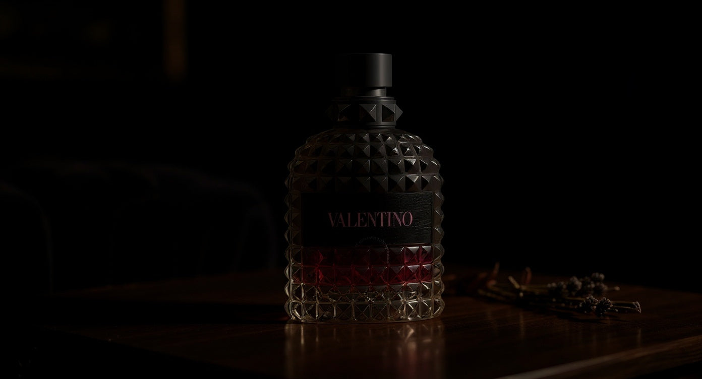 Valentino Born in Roma Uomo Intense EDP: Karizmatik ve Çekici Bir İmza Koku İncelemesi
