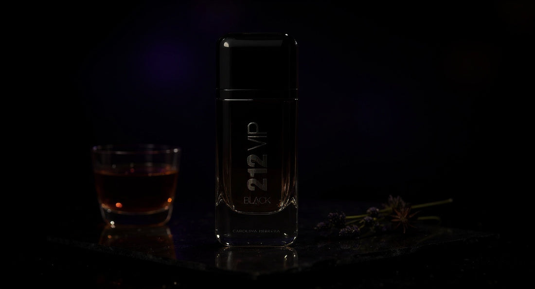 Geceyi Fısıldayan Koku: Carolina Herrera 212 VIP Men Black EDP İncelemesi
