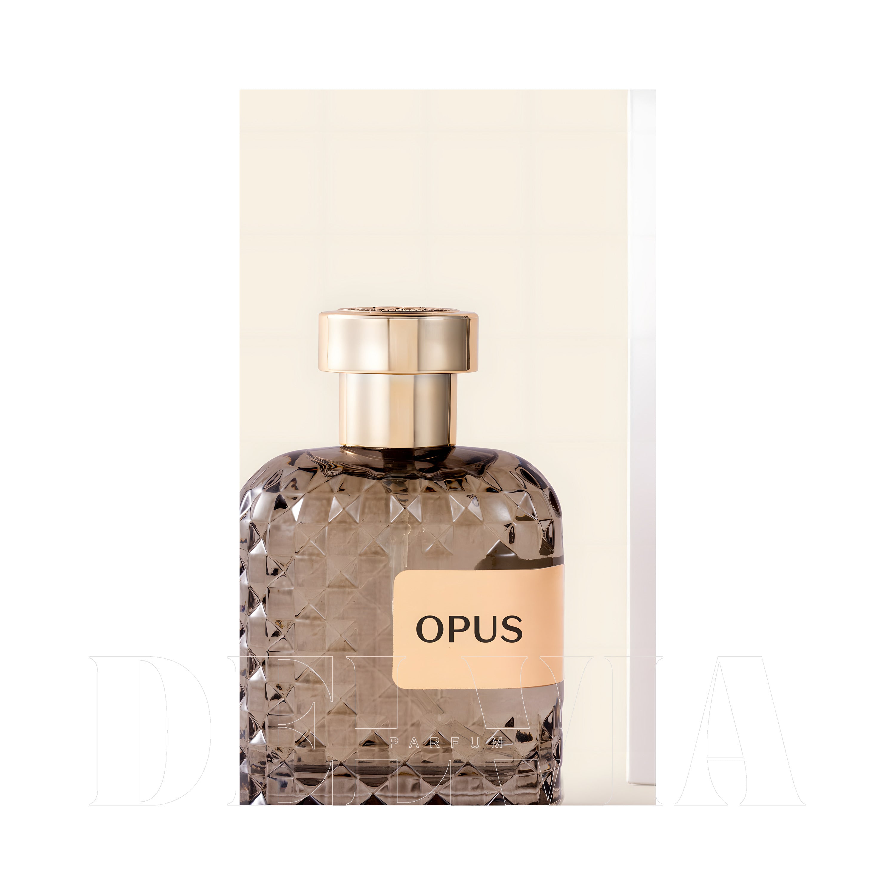 Mad Opus 8 ml dekant parfüm — kutu ve şişe görseli